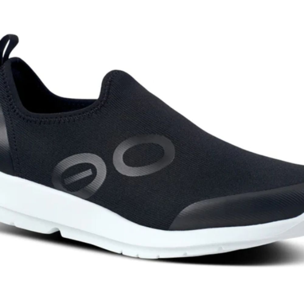 OOFOS OOMG‎ Sport Low Shoe- White/Black